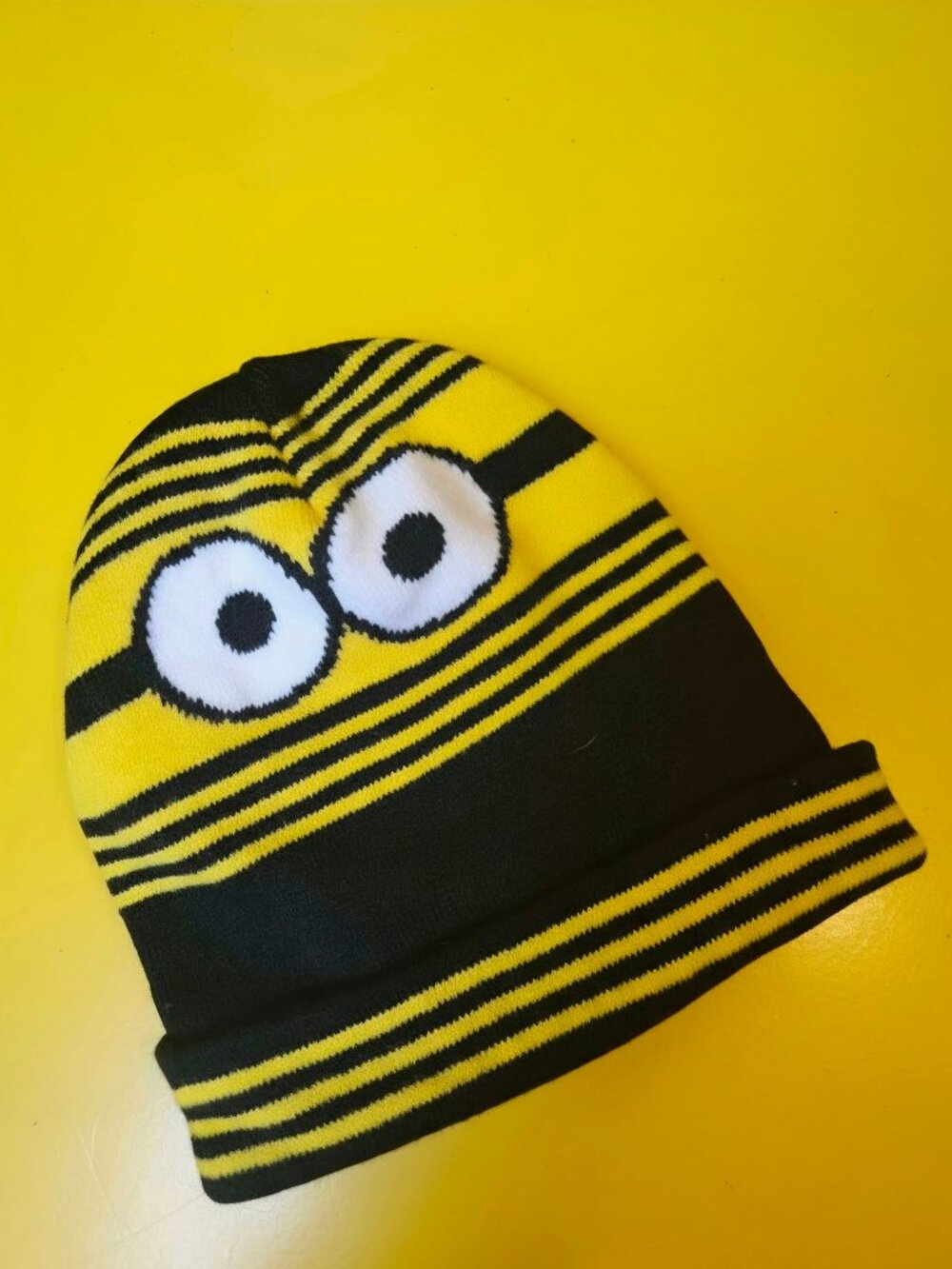 NWOT Minions Yellow Black Striped Knit Beanie Hat & Gloves Set Kids Boys 4-7
